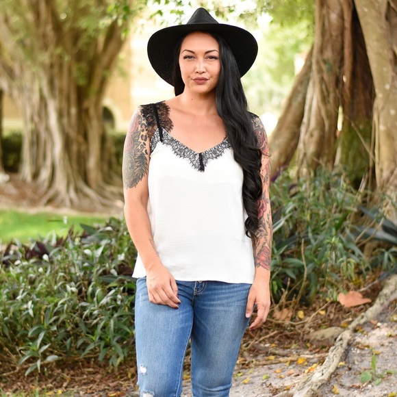 Ivory Thick Strap Lace Cami - Picture 3 of 5